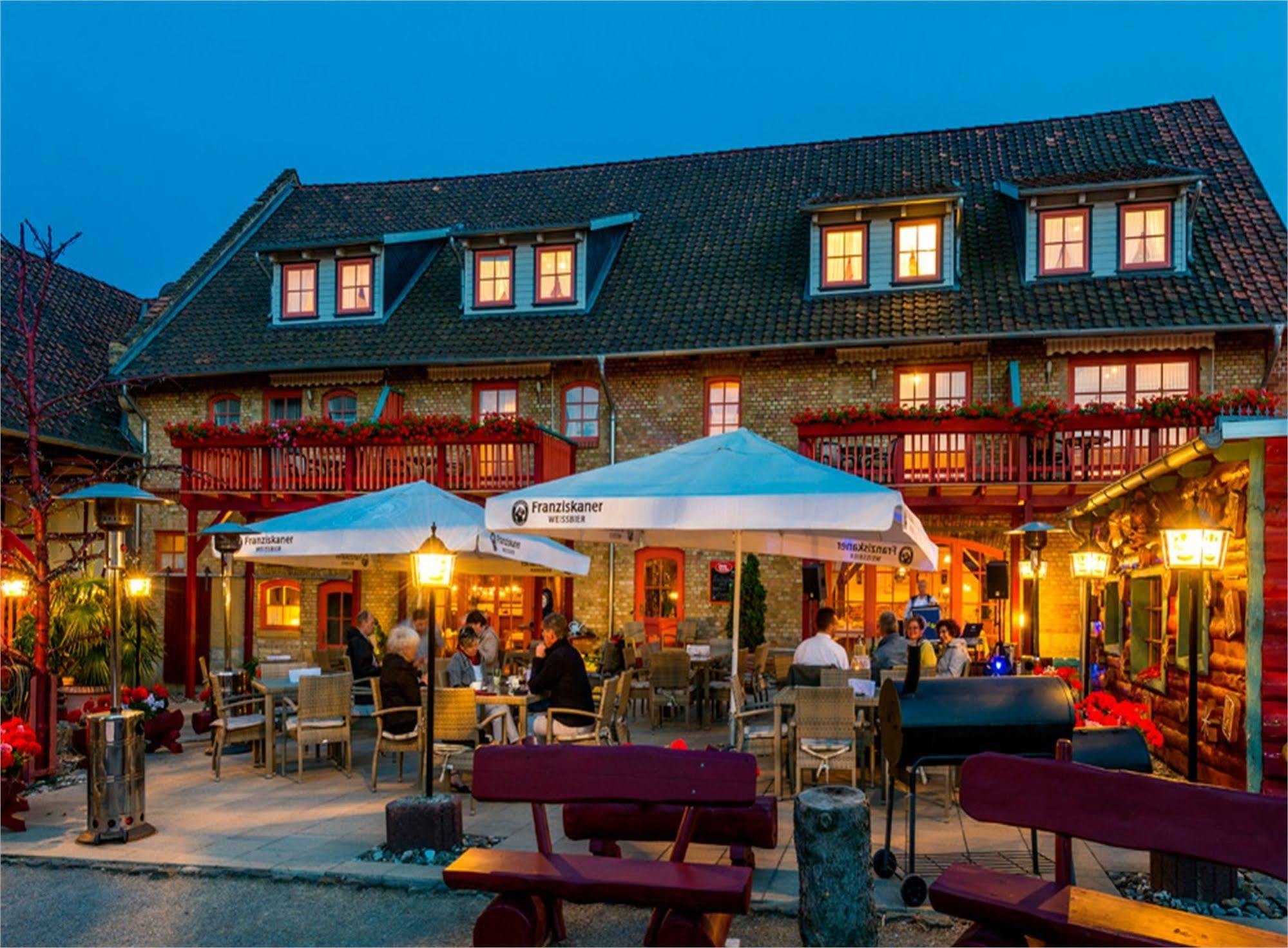 Hotel Gut Voigtlaender Blankenburg  Exterior photo