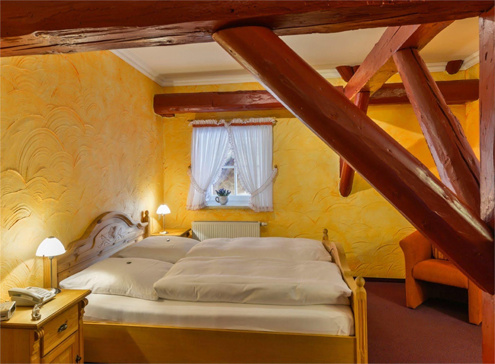 Hotel Gut Voigtlaender Blankenburg  Exterior photo